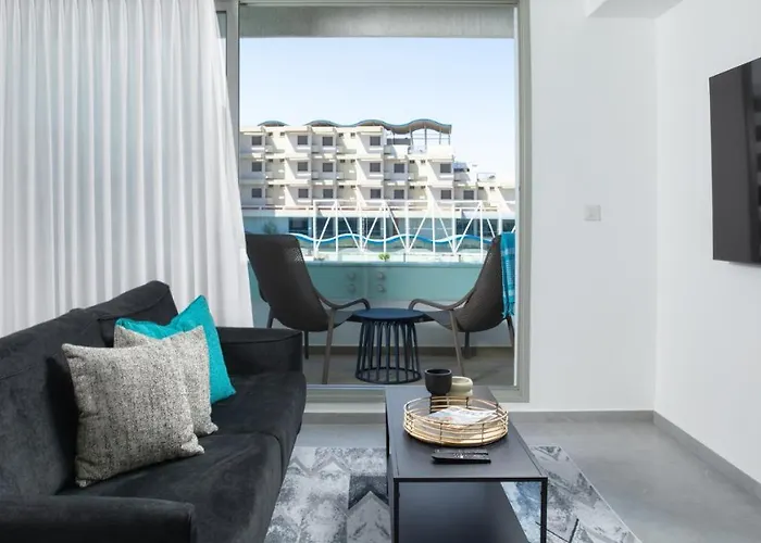 Amazing Big Studio Sea View Apartment - By Edom